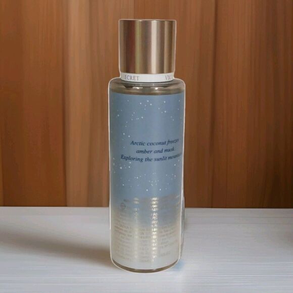 New VICTORIAS SECRET Sunslope  Icy Coconut & Amber Fragrance Mist Spray 8.4 Ozs - Picture 2 of 2